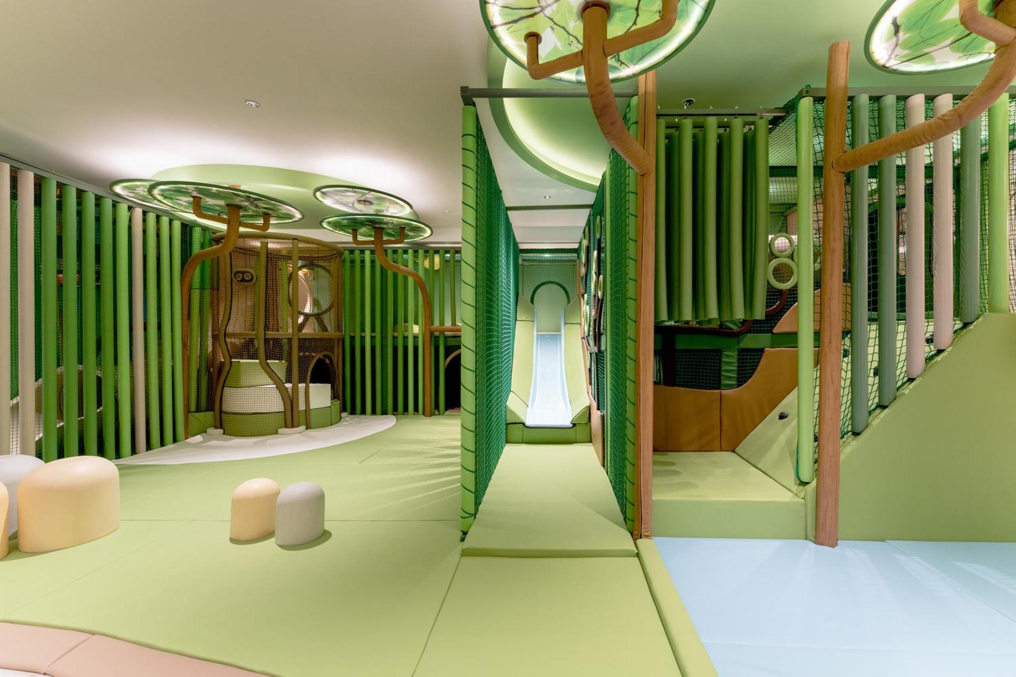 The Fullerton Ocean Park Hotel Hong Kong Exterior foto The Children's Club on board of MSC Fantasia